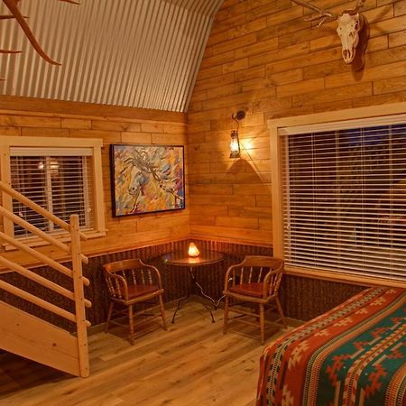 ホテル K3 Guest Ranch コーディ エクステリア 写真