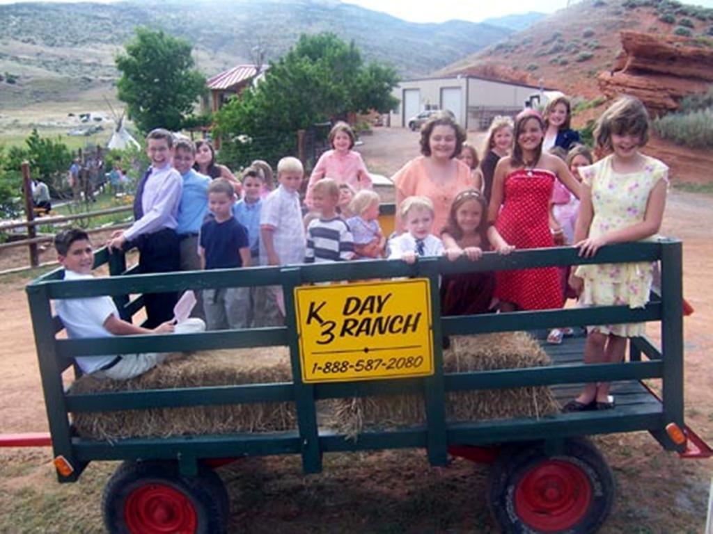 ホテル K3 Guest Ranch コーディ エクステリア 写真