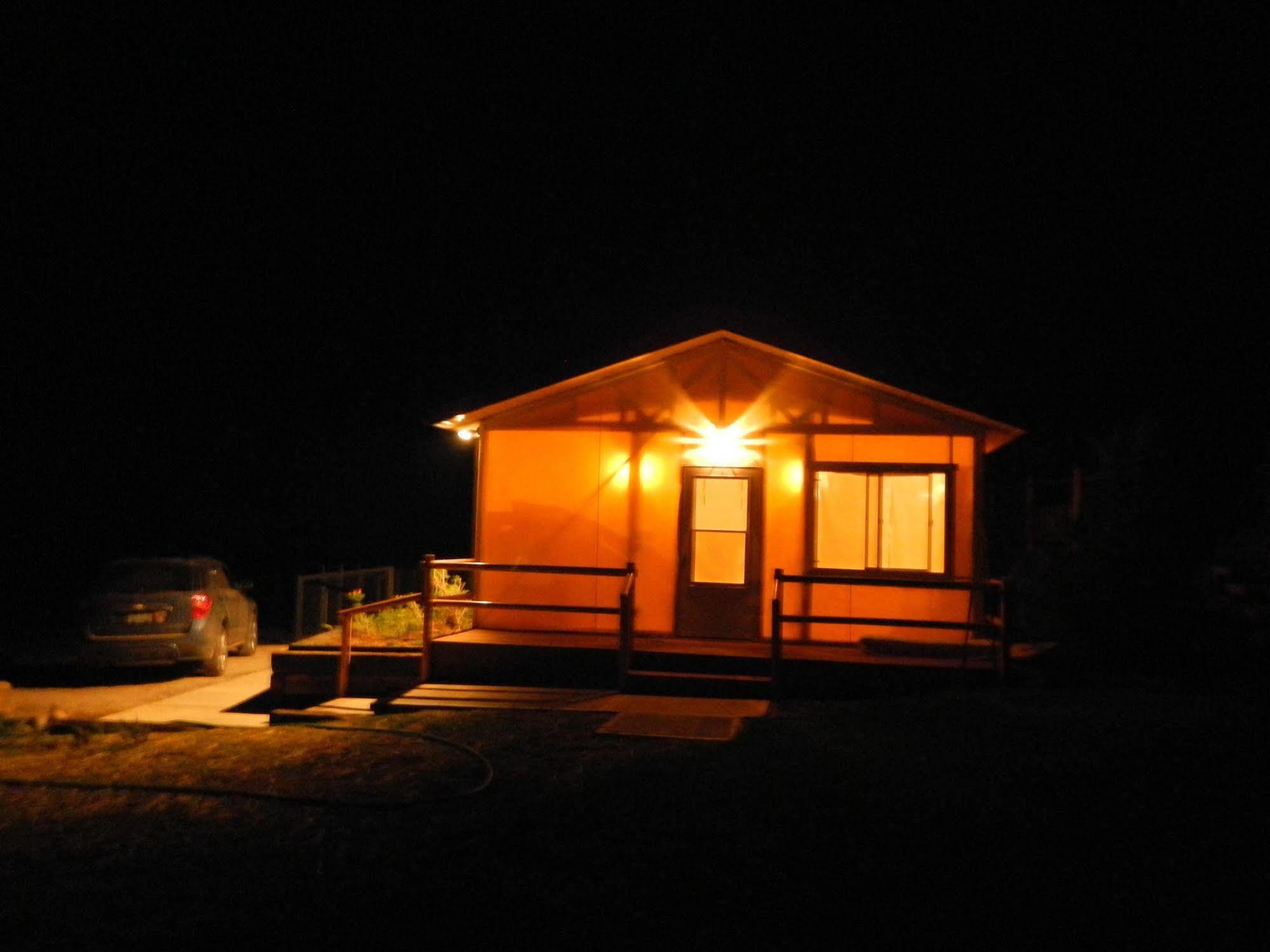 ホテル K3 Guest Ranch コーディ エクステリア 写真